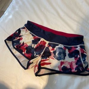 Lululemon floral speed up short